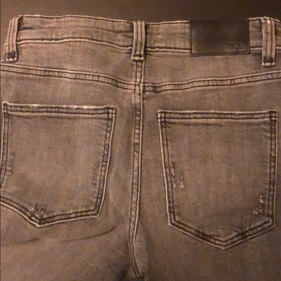 Zara - Picture 3 of 5